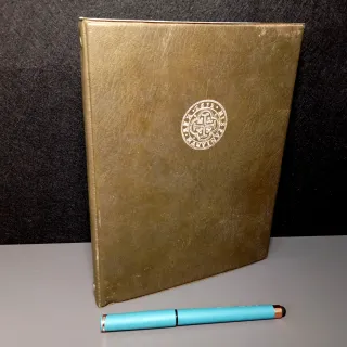 L02. Album con 125 monedas españolas y extranjeras