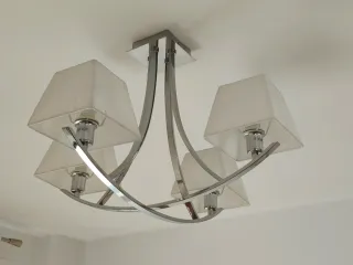 Lámpara de techo moderna plateada