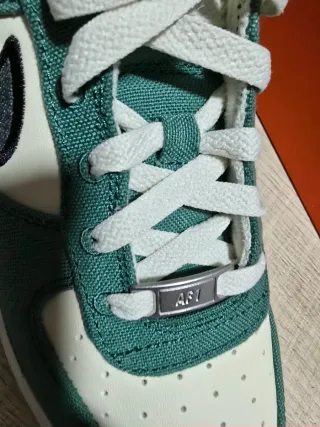 Nike Air Force 1 LV8 3 Verde/Blanco