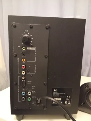 Altoparlanti Logitech 5.1 neri