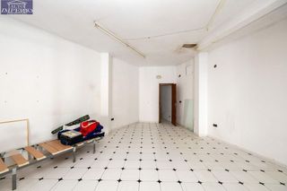 Local comercial en venta en Gójar