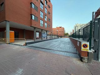 Garaje en venta en Girón - Villa del Prado en Valladolid