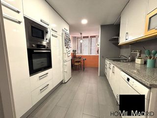 Piso en venta en Valdebernardo - Valderribas en Madrid