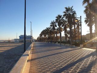 Piso en venta en La Malva-rosa en Valencia