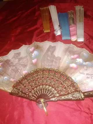 Set di ventagli in vari materiali