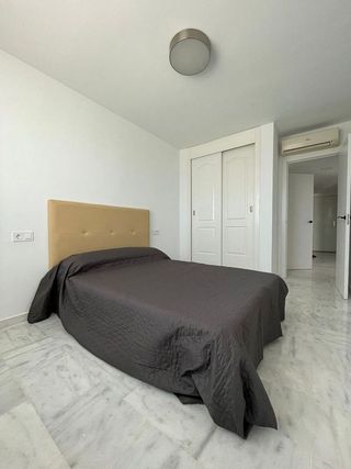 Casa adosada en alquiler en Zona el Higuerón en Benalmádena