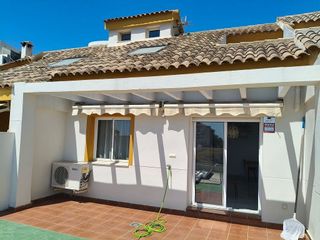 Casa adosada en alquiler en Zona el Higuerón en Benalmádena