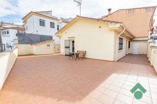 Chalet en venta en La Granja-La Colina-Los Pastores en Algeciras
