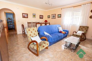 Chalet en venta en La Granja-La Colina-Los Pastores en Algeciras