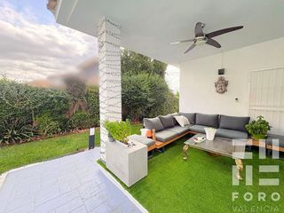 Chalet en venta en Montepilar en Eliana (l´)