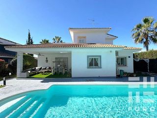 Chalet en venta en Montepilar en Eliana (l´)