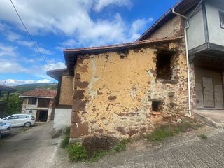 Chalet en venta en Cabranes