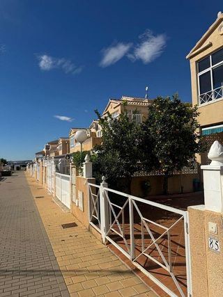 Chalet en venta en La Siesta - El Salado - Torreta en Torrevieja