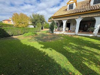 Chalet en venta en Oromana en Alcalá de Guadaira