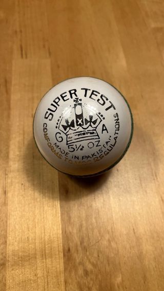 Pelotas de Cricket Super Test (Pack)