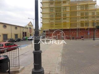 Local comercial en alquiler en La Constitución - Canaleta en Mislata