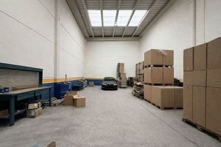 Nave industrial en alquiler en Valdepelayo - Montepinos - Arroyo Culebro en Leganés