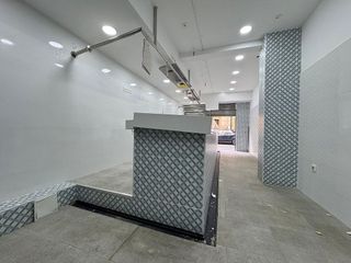 Local comercial en alquiler en Centro en Gijón