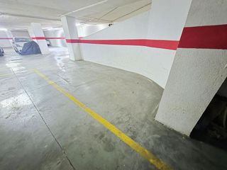 Garaje en alquiler en Cardenal Benlloch en Mislata