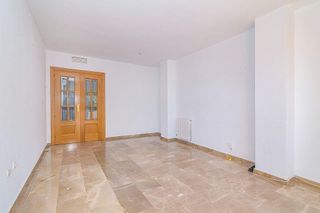 Piso en alquiler en Avda. Federico Garcia Lorca - Nueva Estación Autobuses en Granada