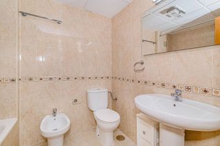 Piso en alquiler en Avda. Federico Garcia Lorca - Nueva Estación Autobuses en Granada