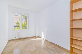 Piso en alquiler en Avda. Federico Garcia Lorca - Nueva Estación Autobuses en Granada