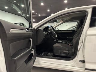 Volkswagen Passat Business 2.0TDi 122cv DSG7 2021