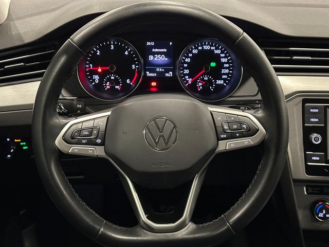 Volkswagen Passat Business 2.0TDi 122cv DSG7 2021