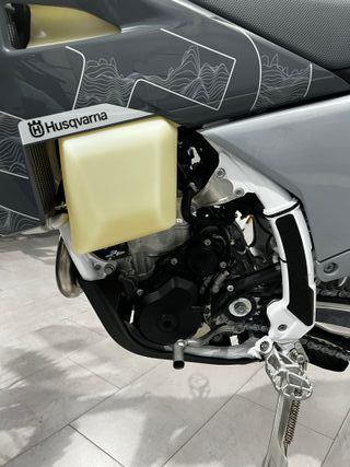 Husqvarna FE 350 PRO Gris