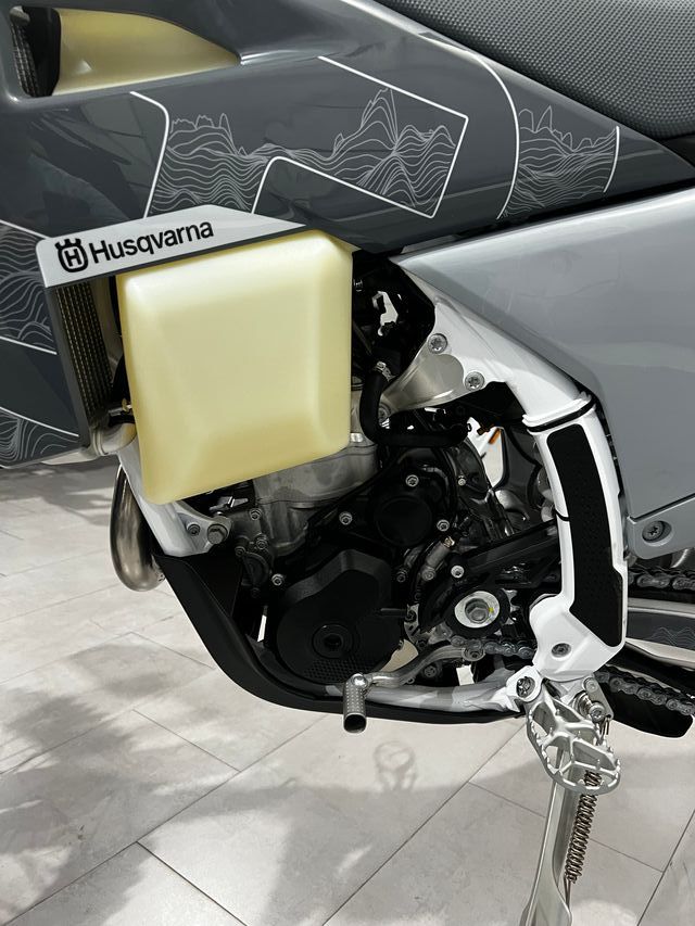 Husqvarna FE 350 PRO Gris