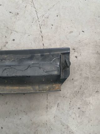 Embellecedor Parabrisas BMW