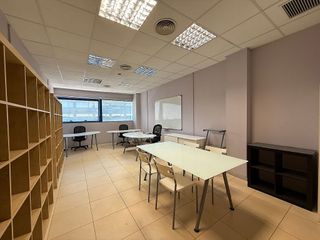 Oficina en venta en Palmete en Sevilla