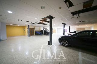 Edificio en venta en Tomelloso