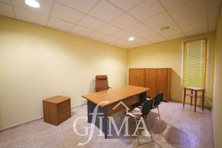 Edificio en venta en Tomelloso