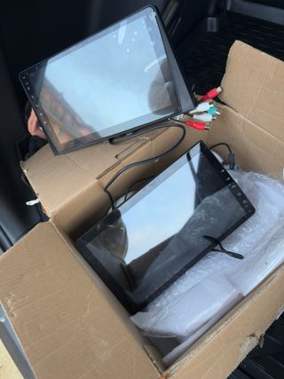 50€ cada una Pantalla CarPlay