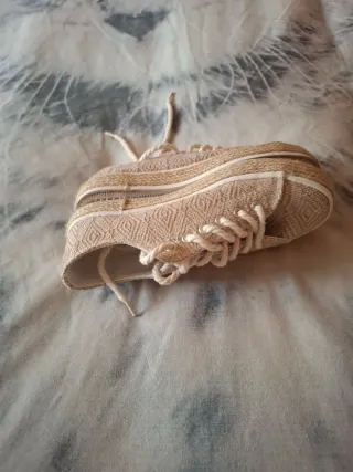 Zapatillas Beige