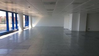 Oficina en venta en Montigalà -Sant Crist en Badalona