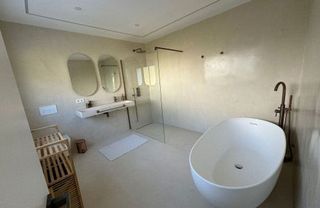 Chalet en alquiler en Elviria en Marbella