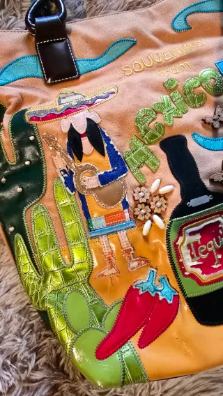 Bolso Braccialini bordado Souvenirs from Mexico