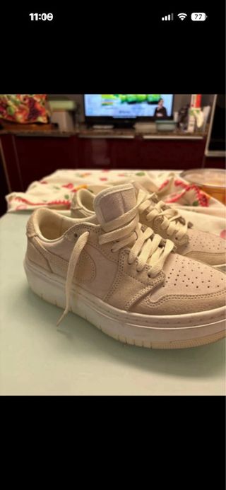 Nike Air Jordan 1 Low Beige