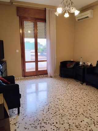 Chalet en venta en Lucena