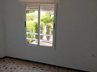 Chalet en venta en Peña de las Águilas en Elche