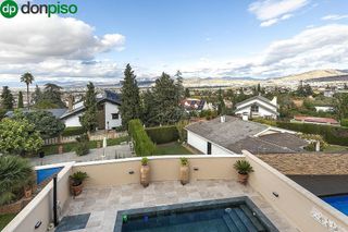 Casa pareada en venta en Gójar