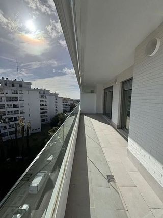 Piso en alquiler en Nueva Andalucía centro en Marbella