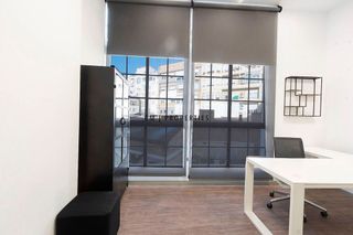 Oficina en alquiler en El Pla del Remei en Valencia