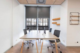 Oficina en alquiler en El Pla del Remei en Valencia