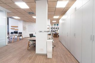 Oficina en alquiler en El Pla del Remei en Valencia