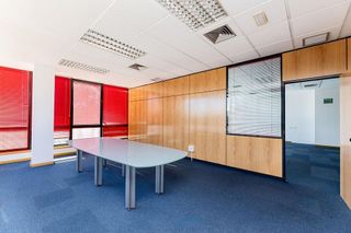 Oficina en alquiler en Zona Industrial en Alcobendas