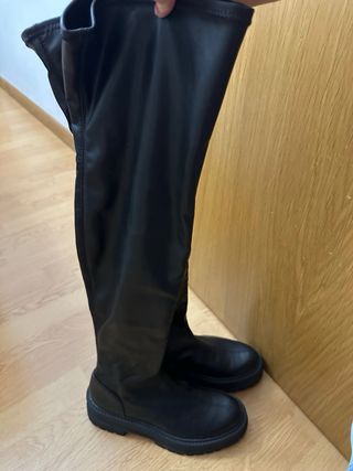 Botas altas negras Stradivarius talla 39