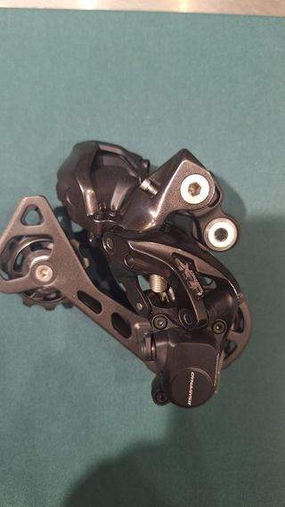 Desviador Trasero Shimano RD-M8050-GS